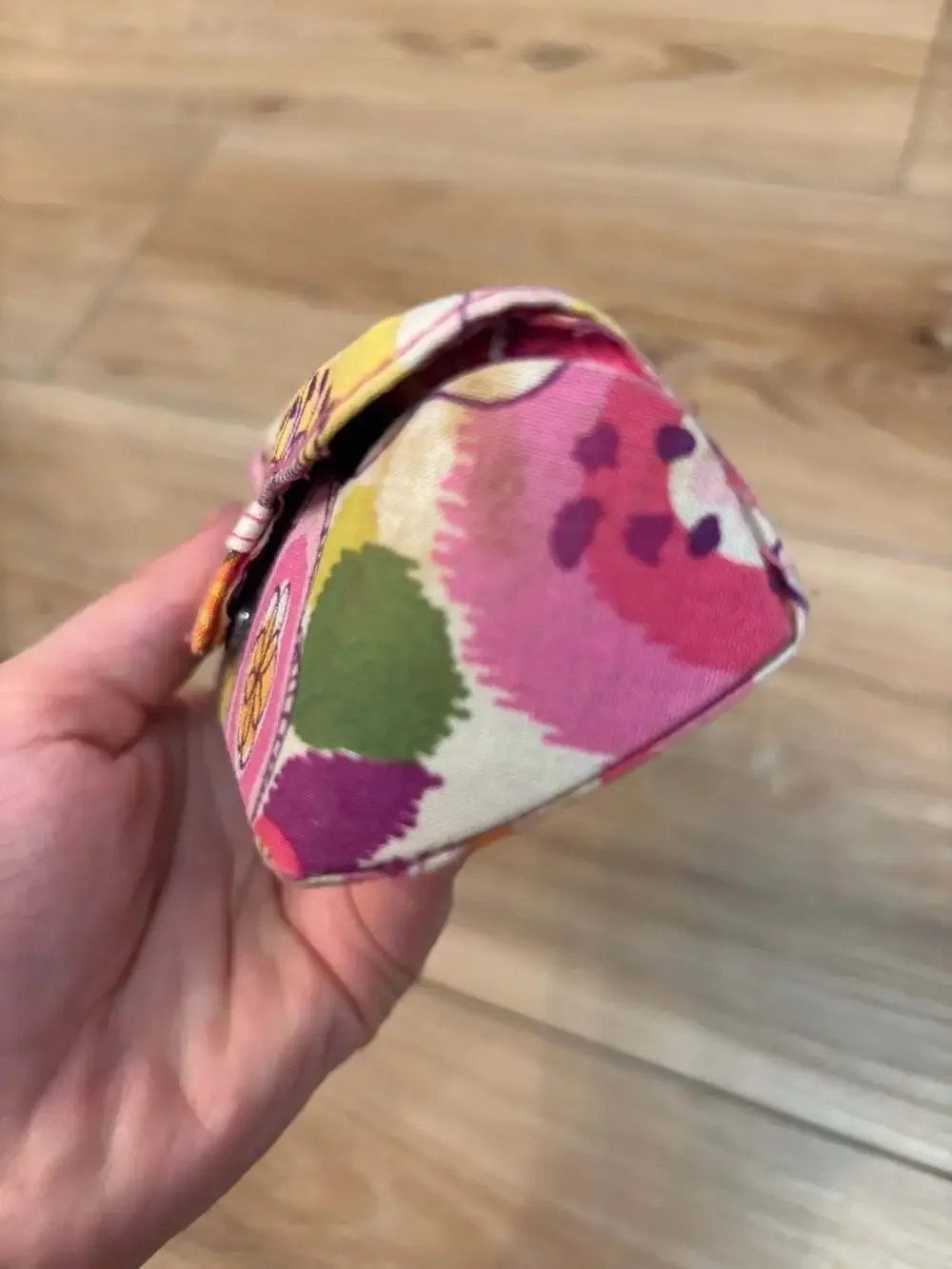 Vera Bradley Rare Vintage Clementine Floral Hard Eyeglass Case Magnetic Closure